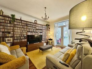 Dining Room- click for photo gallery